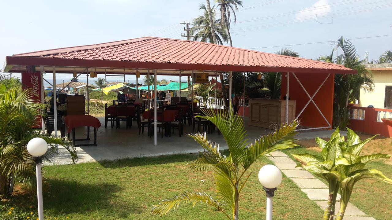 Oceans 7 Inn Calangute Exterior photo